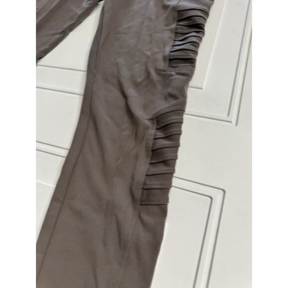 Athleta Delancey Zip Ankle Moto Tight Leggings Pants Taupe Brown Size Medium M - Picture 2 of 8